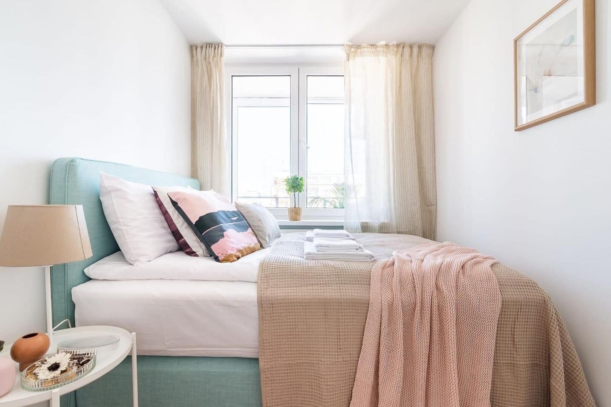 Navy Aesthetic Apartment With Balcony By Noclegi Renters วอร์ซอ ภายนอก รูปภาพ